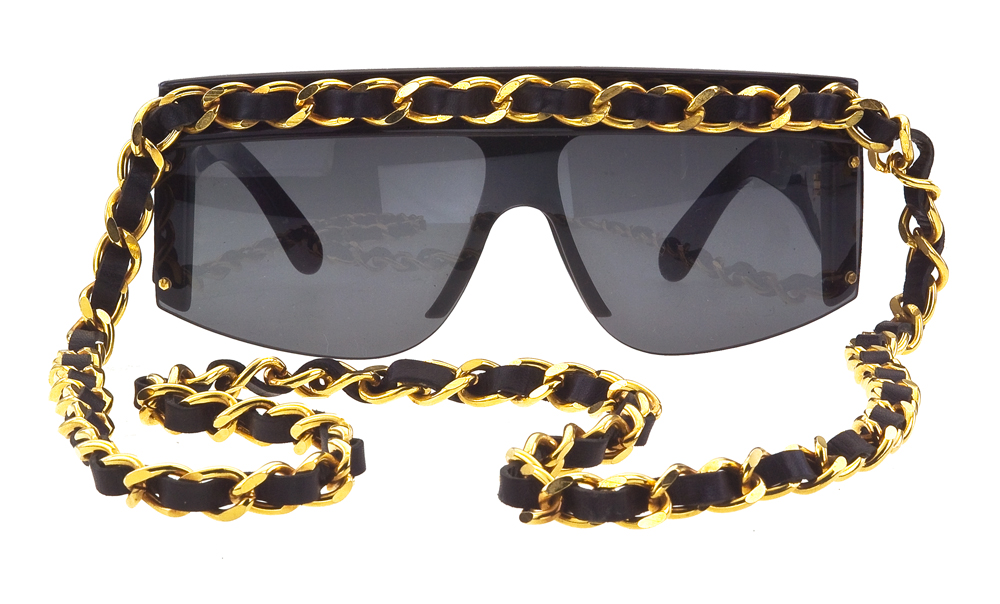 VINTAGE CHANEL GOLD AND BLACK CHAIN SUNGLASSES