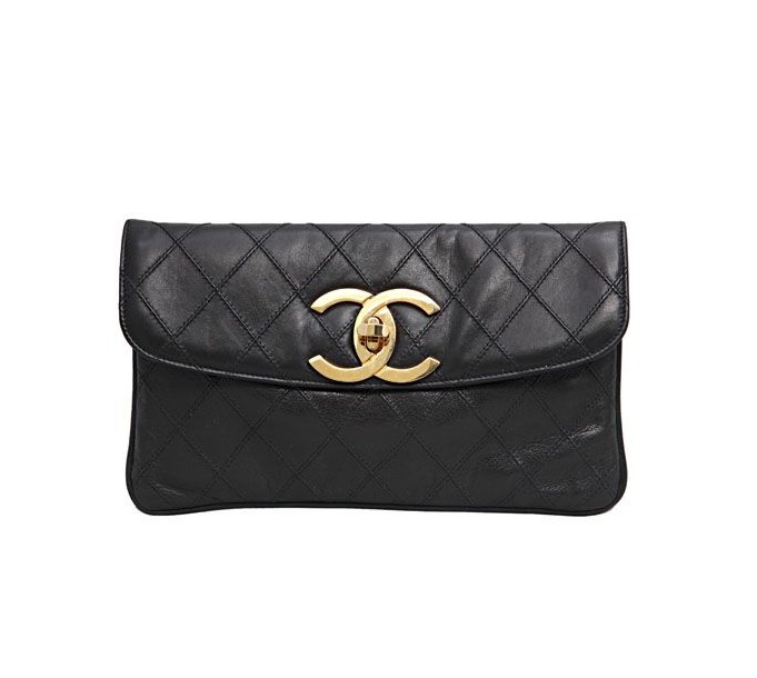 vintage chanel clutch